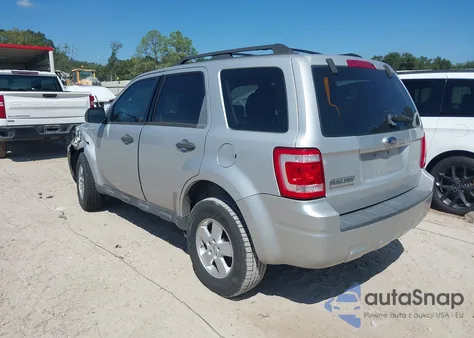 2009 Ford Escape Xls/Xls Manual from USA, damaged, VIN 1FMCU02719KA44565